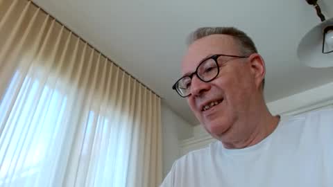 Snapshot of cheer2u chatting on 03/03/26, 02:01 cheer2u online show from 03/03/26, 02:01