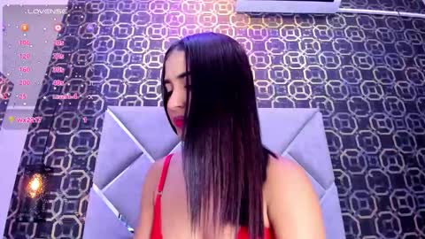 Snapshot of cheerryblossom_ chatting on 10/28/25, 01:42 Cherry online show from 10/28/25, 01:42