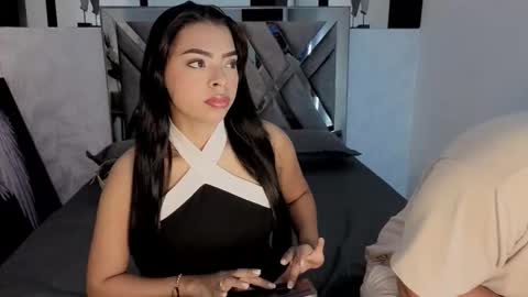   online show from 12/21/25, 09:44