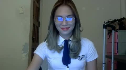 Snapshot of chelly4u69 chatting on 09/30/25, 05:12 chelly4u69 online show from 09/30/25, 05:12