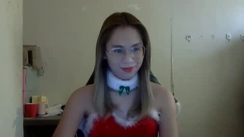 Snapshot of chelly4u69 chatting on 10/09/25, 02:20 chelly4u69 online show from 10/09/25, 02:20
