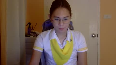 chelly4u69 online show from 12/17/25, 11:22