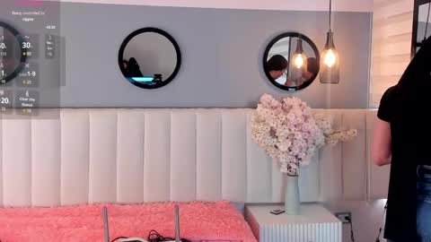 chelsea_bolton_ online show from 04/18/26, 12:42