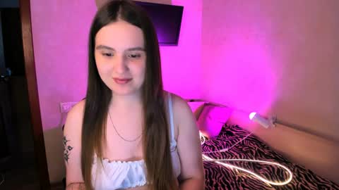Snapshot of chelsyluxex chatting on 06/19/26, 02:27 Chelsy Luxe online show from 06/19/26, 02:27