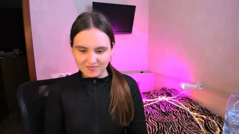 Snapshot of chelsyluxex chatting on 07/27/26, 10:22 Chelsy Luxe online show from 07/27/26, 10:22