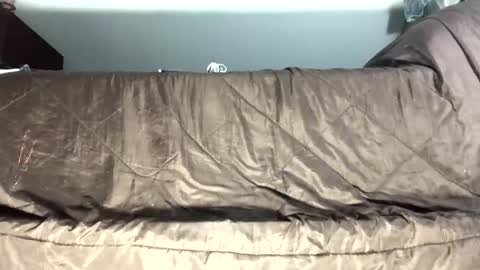 Snapshot of chenovich chatting on 01/05/25, 08:22 chenovich online show from 01/05/25, 08:22