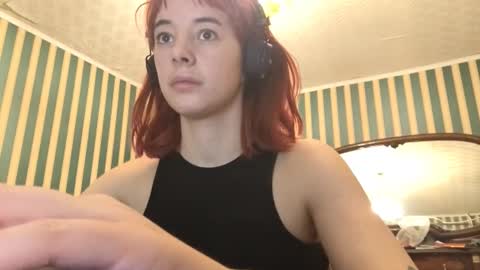 Snapshot of cherisegatchel chatting on 03/02/26, 06:26 Emely online show from 03/02/26, 06:26