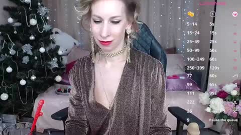 Snapshot of cherishsia chatting on 12/11/24, 02:33 Adriana online show from 12/11/24, 02:33