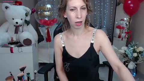 Snapshot of cherishsia chatting on 01/13/25, 04:07 Adriana online show from 01/13/25, 04:07