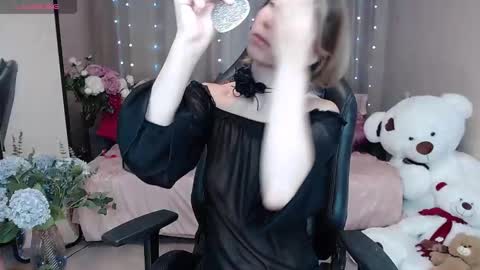 Snapshot of cherishsia chatting on 10/13/25, 06:24 Adriana online show from 10/13/25, 06:24