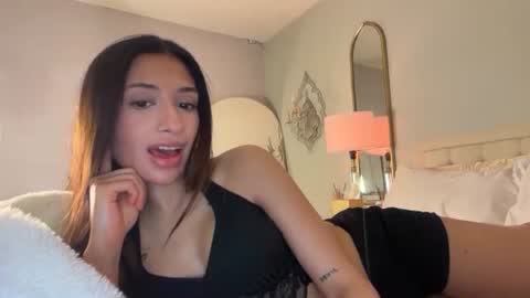 cherliecarmen online show from 04/17/26, 11:08