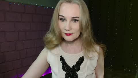 Snapshot of cherry_blossomsx chatting on 04/29/26, 04:11 thanks guys see you tomorrow online show from 04/29/26, 04:11