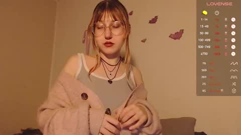 Cheryl online show from 11/12/25, 05:24