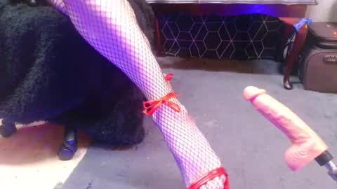 Snapshot of cherry_heels chatting on 06/07/26, 01:10 Cherry Heels online show from 06/07/26, 01:10