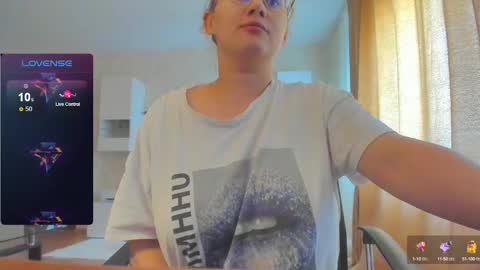 mayra online show from 02/23/25, 09:33