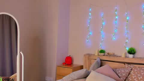 cherry_pr1ce online show from 04/23/26, 11:51