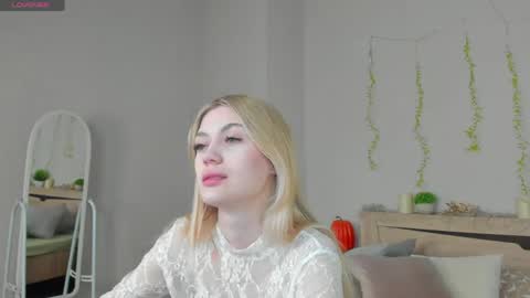 Snapshot of cherry_pr1ce chatting on 05/20/26, 10:49 cherry_pr1ce online show from 05/20/26, 10:49