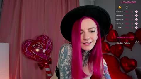Snapshot of cherry_roxy chatting on 02/14/25, 02:39 Roxy online show from 02/14/25, 02:39
