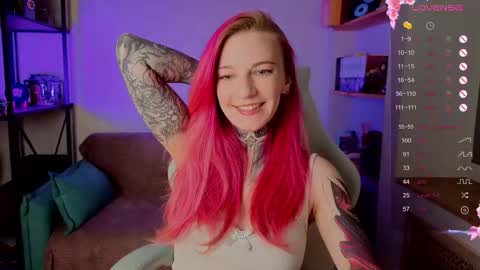 Snapshot of cherry_roxy chatting on 10/03/25, 08:50 Roxy online show from 10/03/25, 08:50