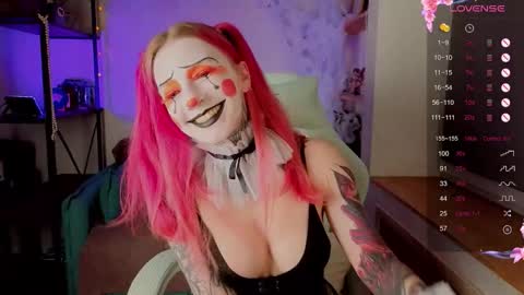 Roxy online show from 10/31/25, 10:11