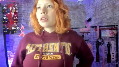 Snapshot of cherry_xoxx chatting on 09/10/25, 11:32 online show from 09/10/25, 11:32