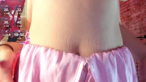 Snapshot of cherry_xoxx chatting on 09/25/25, 11:14 online show from 09/25/25, 11:14