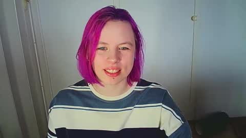 cherrybaby_0 online show from 02/14/26, 07:49