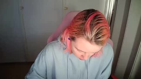 Snapshot of cherrybaby_0 chatting on 05/11/26, 10:21 cherrybaby_0 online show from 05/11/26, 10:21