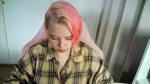 Snapshot of cherrybaby_0 chatting on 06/15/26, 11:01 cherrybaby_0 online show from 06/15/26, 11:01