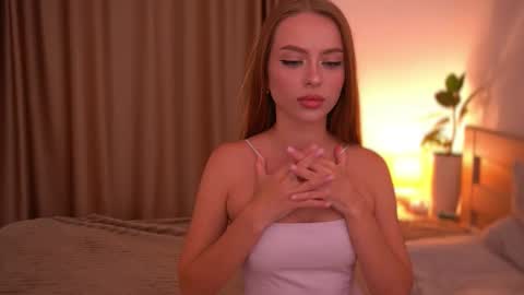 Alisha online show from 09/14/25, 08:19