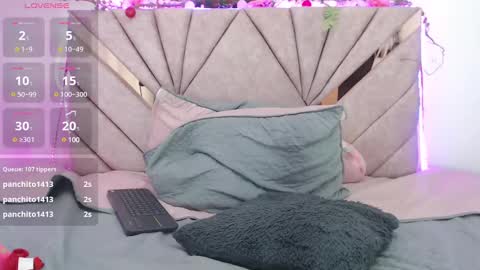 cherryblossom78 online show from 12/31/24, 09:28