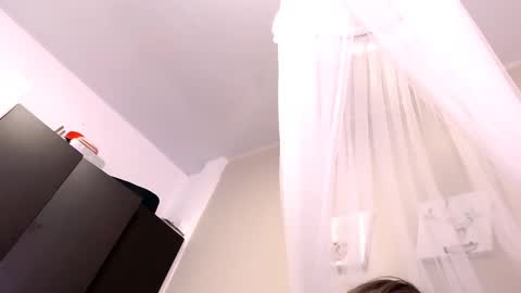 Anna online show from 02/09/25, 05:11