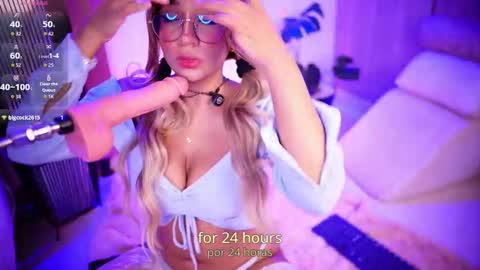 Snapshot of cherrygh_ chatting on 10/07/25, 01:25 Cherry online show from 10/07/25, 01:25