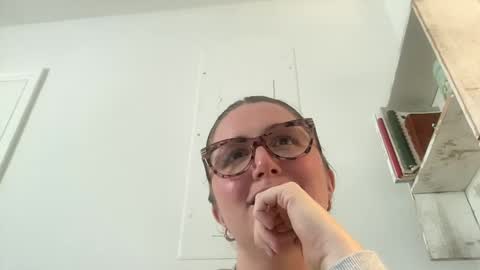 Snapshot of cherryjune chatting on 02/06/25, 04:47 CherryJune online show from 02/06/25, 04:47