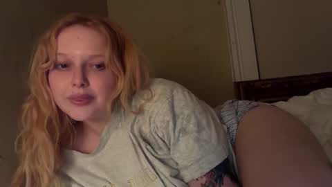 Snapshot of cherrykitten11 chatting on 02/27/26, 05:18 cherrykitten11 online show from 02/27/26, 05:18