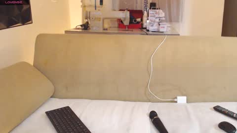 Snapshot of cherryl_b chatting on 02/10/25, 10:31 Cereza online show from 02/10/25, 10:31