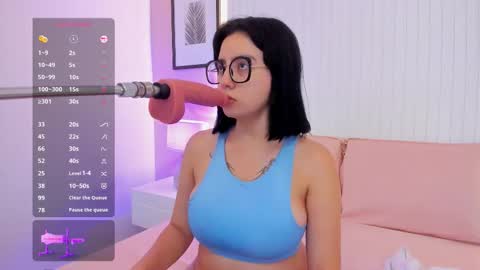 Snapshot of cherryl_blosom_ chatting on 10/21/25, 03:35 Cherryl online show from 10/21/25, 03:35