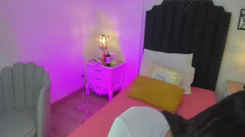 Cherry online show from 12/22/25, 12:24