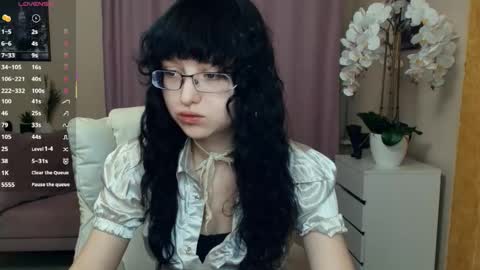 Isabel online show from 05/10/26, 07:52