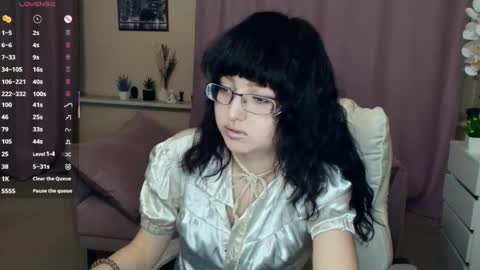 Isabel online show from 05/25/26, 06:58