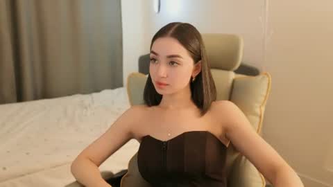 Snapshot of cherrylatte_ chatting on 07/13/26, 07:27 Kate3 online show from 07/13/26, 07:27