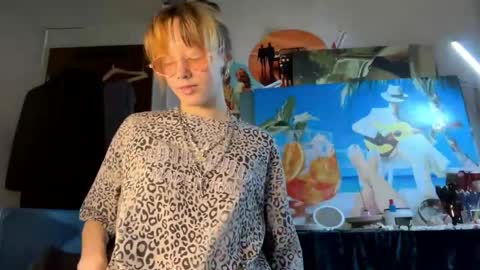 Nika online show from 05/04/26, 03:19