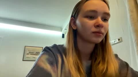 Lei online show from 03/18/26, 05:32