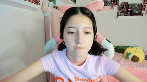 Snapshot of cherrymafer666 chatting on 12/22/24, 04:39 cherrycute666 online show from 12/22/24, 04:39