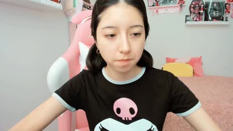 Snapshot of cherrymafer666 chatting on 01/17/25, 08:00 cherrycute666 online show from 01/17/25, 08:00