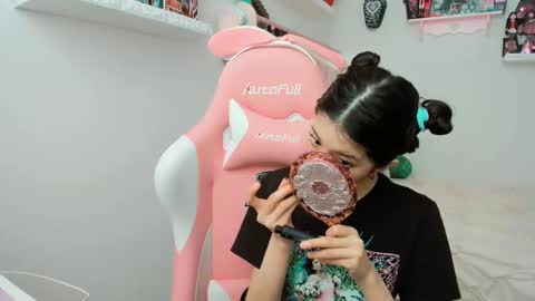 Snapshot of cherrymafer666 chatting on 02/11/25, 07:48 cherrycute666 online show from 02/11/25, 07:48