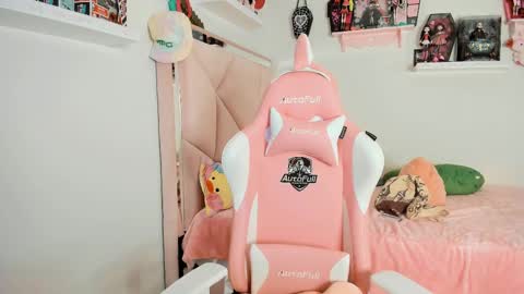 Snapshot of cherrymafer666 chatting on 03/03/25, 06:37 cherrycute666 online show from 03/03/25, 06:37