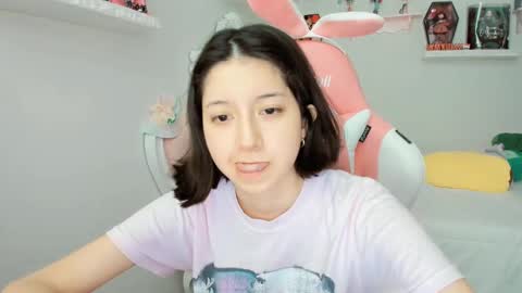 Snapshot of cherrymafer666 chatting on 10/04/25, 10:41 cherrycute666 online show from 10/04/25, 10:41