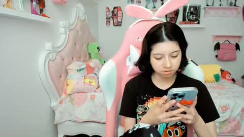 Snapshot of cherrymafer666 chatting on 11/23/25, 11:04 cherrycute666 online show from 11/23/25, 11:04