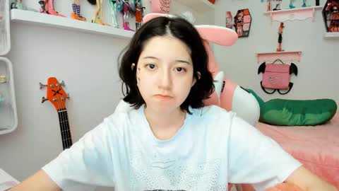 Snapshot of cherrymafer666 chatting on 12/03/25, 10:52 cherrycute666 online show from 12/03/25, 10:52